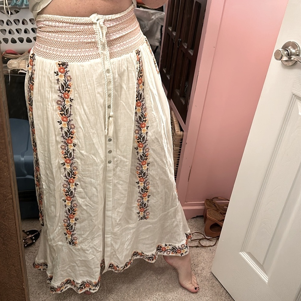 Patrons Of Peace Embroidered White Skirt